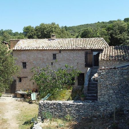 Le Jas Des Aiguiers Hotel Saint-Saturnin-les-Apt Luaran gambar