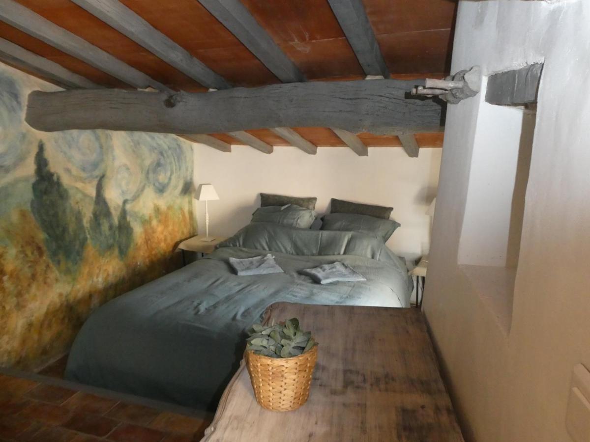 Le Jas Des Aiguiers Hotel Saint-Saturnin-les-Apt Luaran gambar