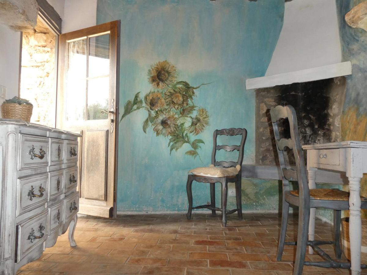 Le Jas Des Aiguiers Hotel Saint-Saturnin-les-Apt Luaran gambar