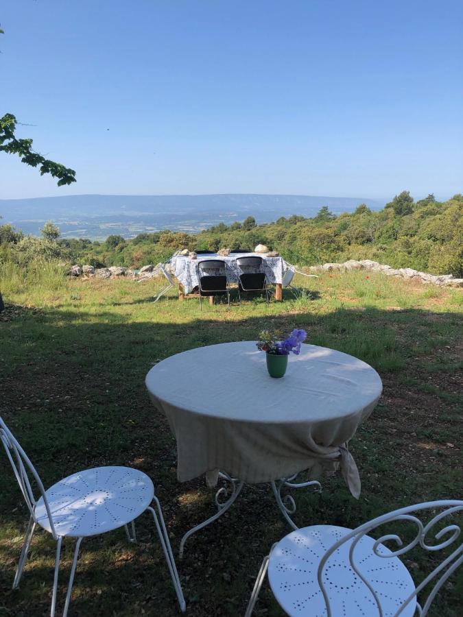 Le Jas Des Aiguiers Hotel Saint-Saturnin-les-Apt Luaran gambar